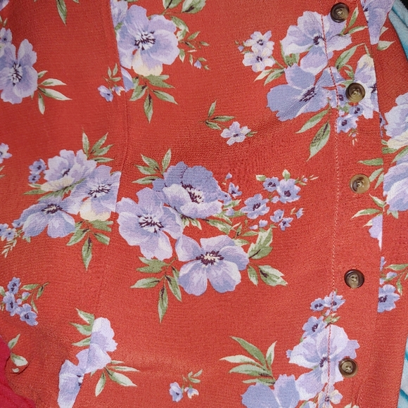 American Eagle Ladies tie front blouse - Picture 5 of 8